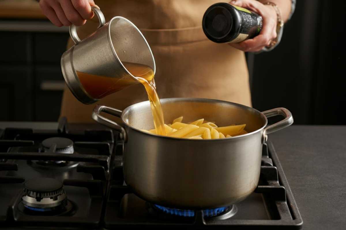 Brodo nella pasta