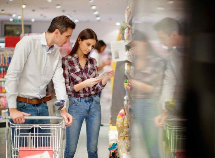 Coppia al supermercato