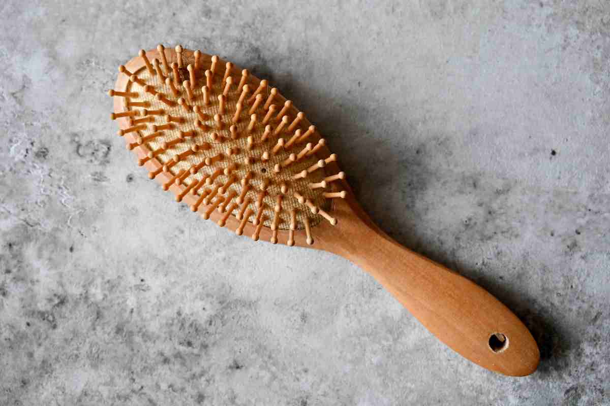 come pulire spazzola da germi e batteri